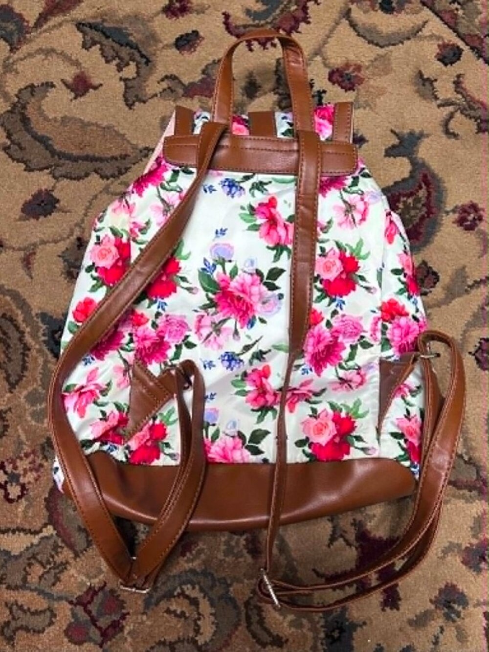Flower backpack - Picture 2 of 2